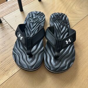 Under Armour Kids Zebra Pattern Flip Flops